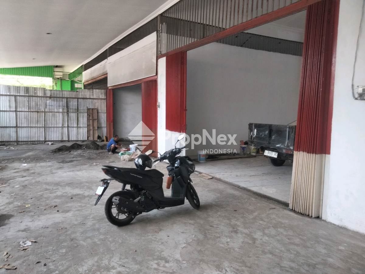 Gudang Siap Pakai Brigjen Katamso Waru Sidoarjo — foto 3