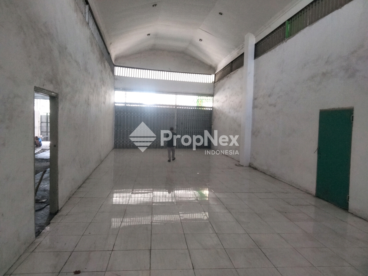 Gudang Siap Pakai Brigjen Katamso Waru Sidoarjo — foto 5