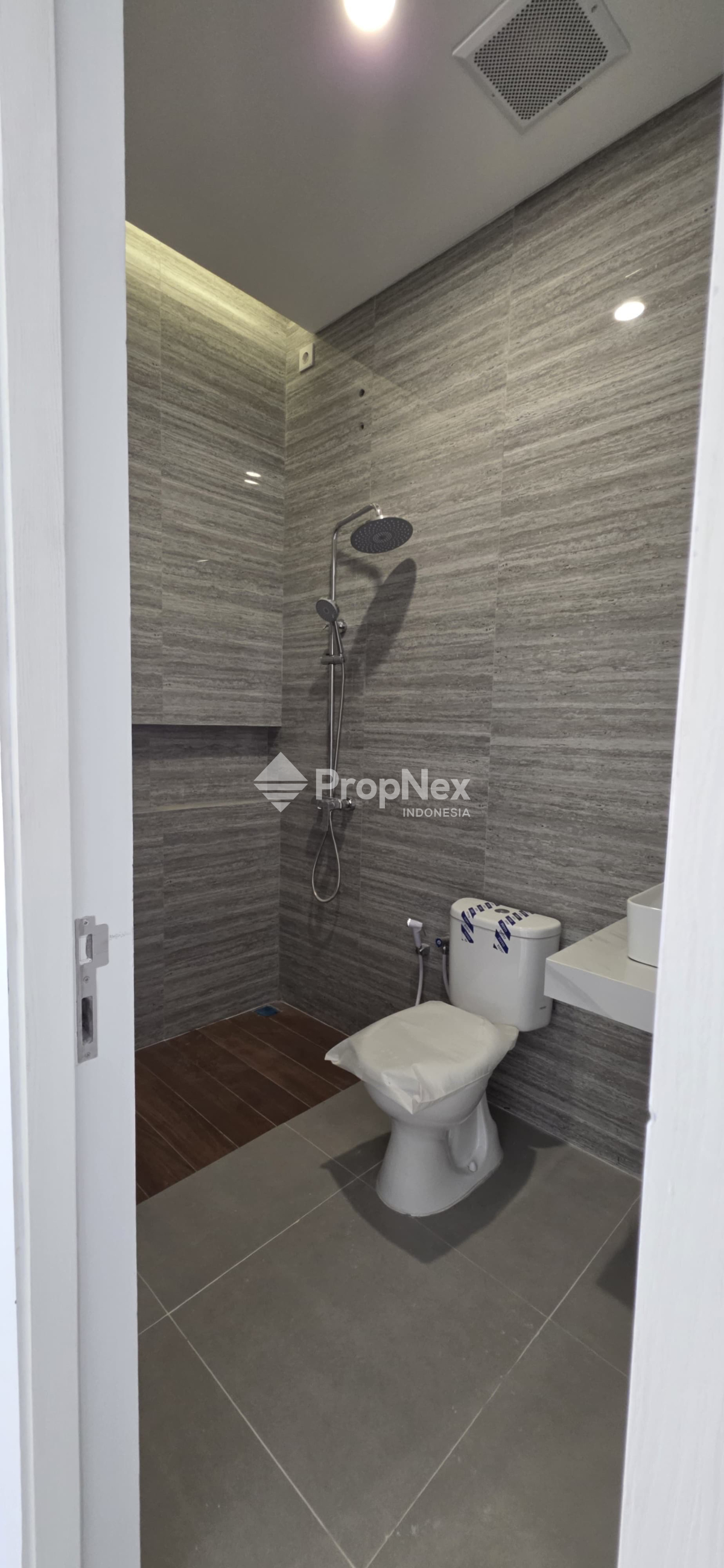 DIJUAL RUMAH SUTOREJO PRIMA BARU GRESS MINIMALIS 2LT 4KT KENJERAN PAKUWON CITY — foto 10