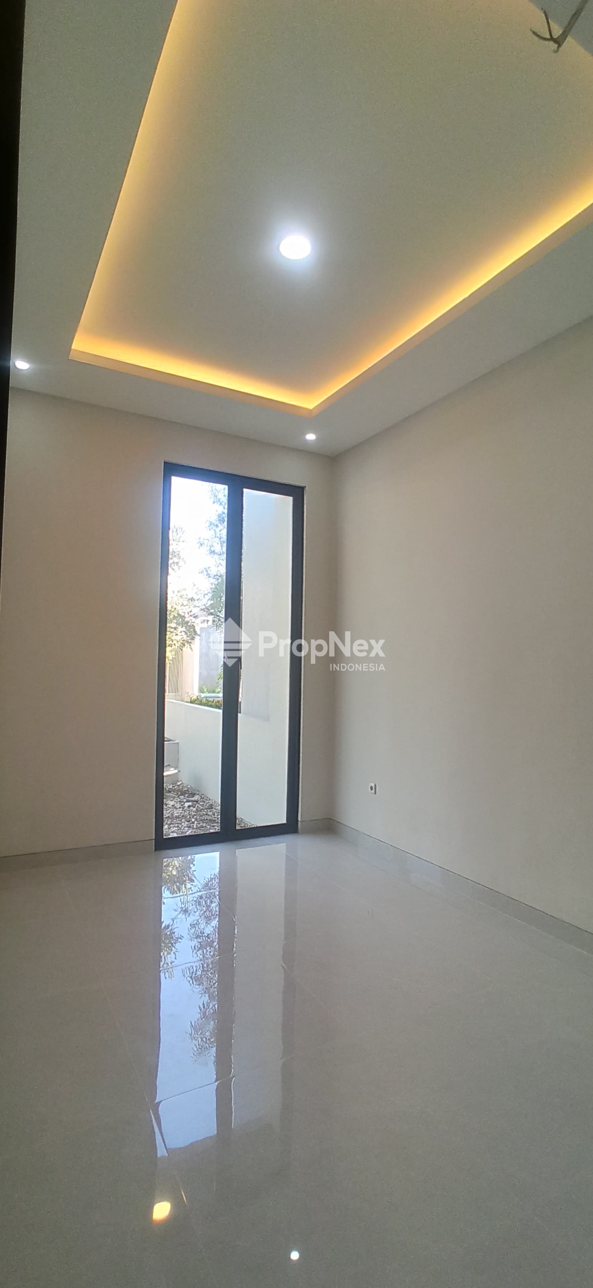 DIJUAL RUMAH MOCA VRBANA DIAN ISTANA 2LT 3KT DEKAT TOL PAKUWON MALL — foto 3