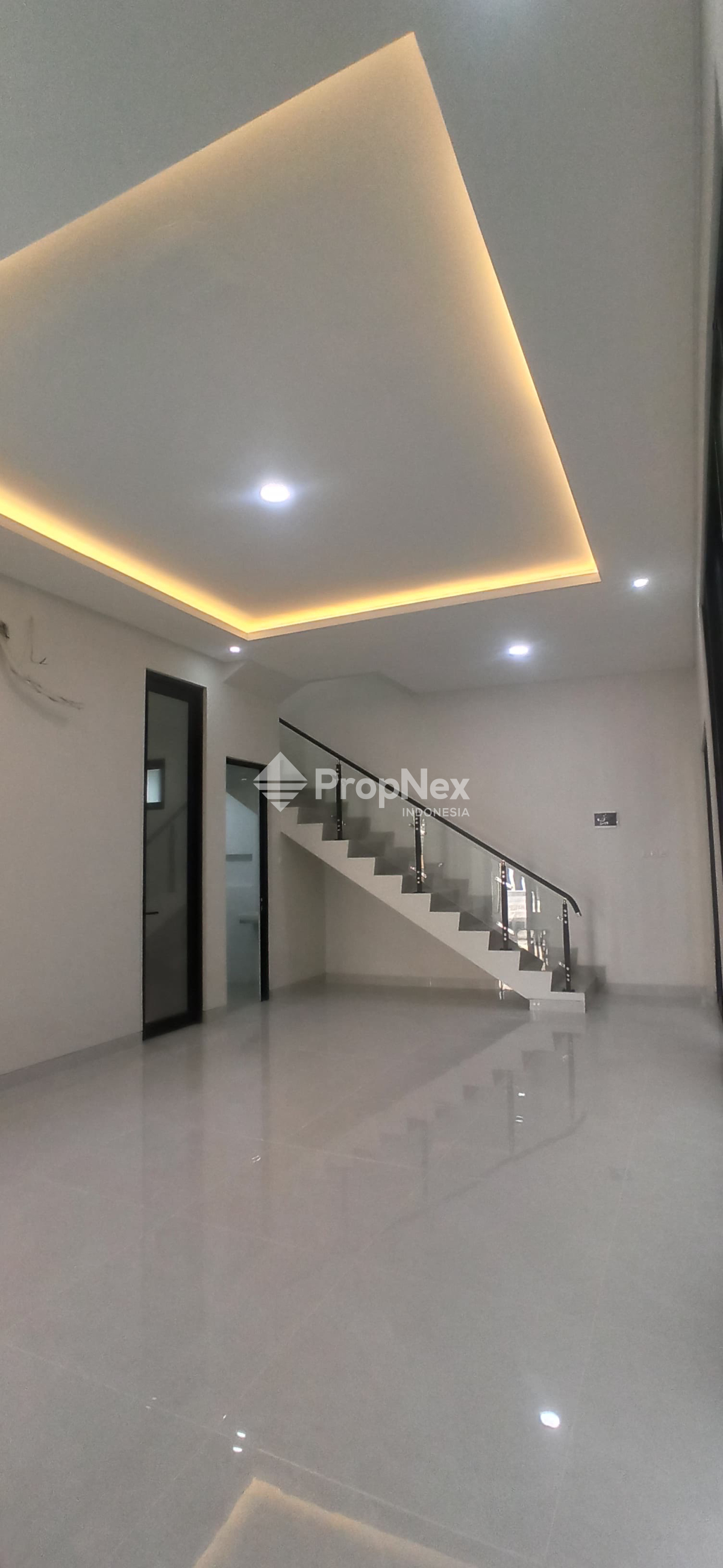 DIJUAL RUMAH MOCA VRBANA DIAN ISTANA 2LT 3KT DEKAT TOL PAKUWON MALL — foto 5