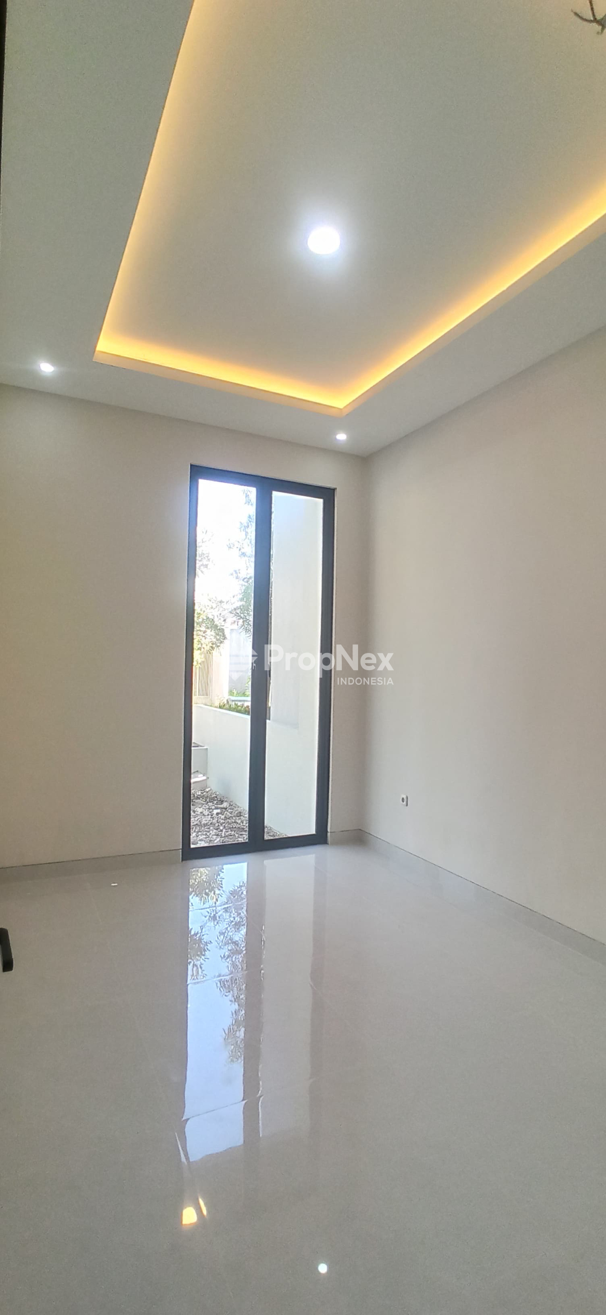 DIJUAL RUMAH MOCA VRBANA DIAN ISTANA 2LT 3KT DEKAT TOL PAKUWON MALL — foto 7