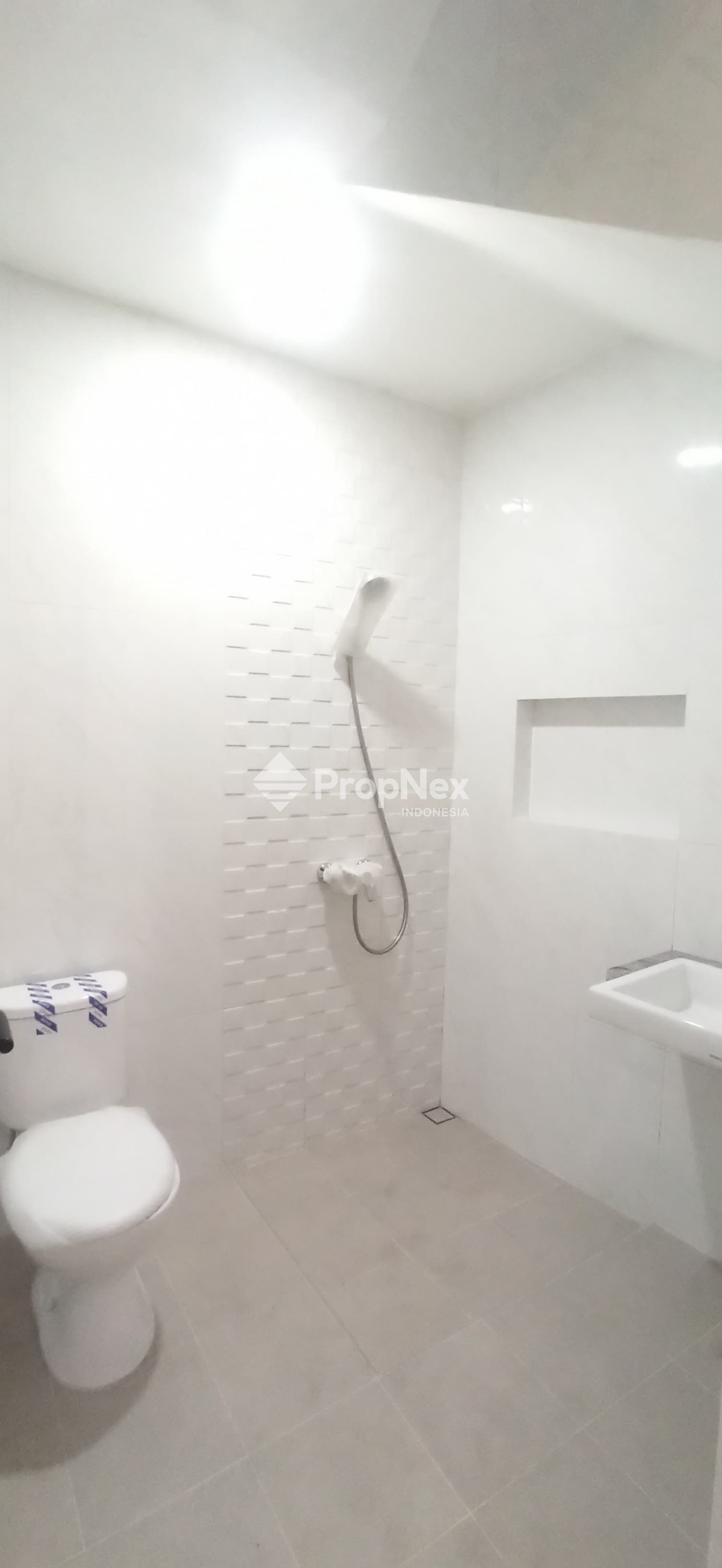 DIJUAL RUMAH MOCA VRBANA DIAN ISTANA 2LT 3KT DEKAT TOL PAKUWON MALL — foto 8