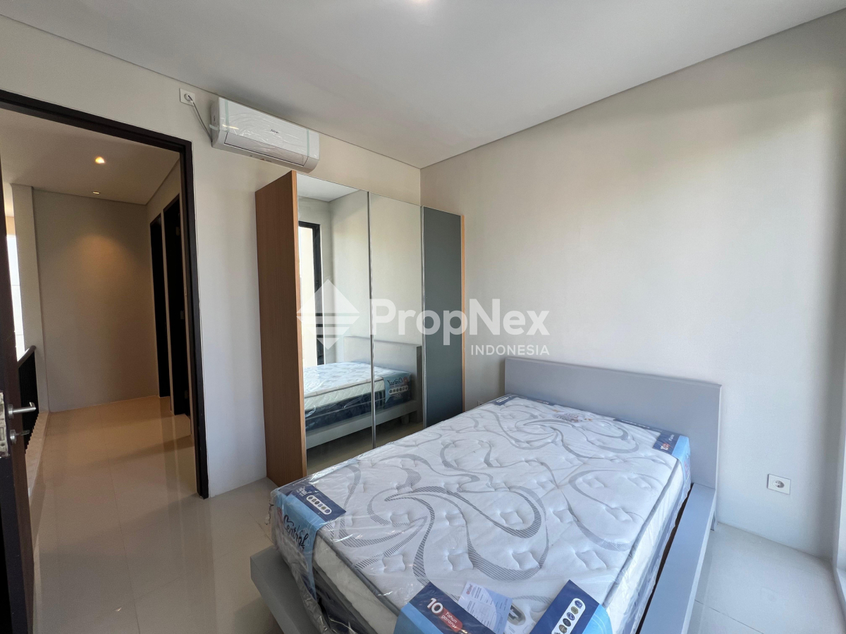 DIJUAL RUMAH MOCA VRBANA DIAN ISTANA SEMI FURNISH 3KT 2LT DEKAT TOL — foto 8