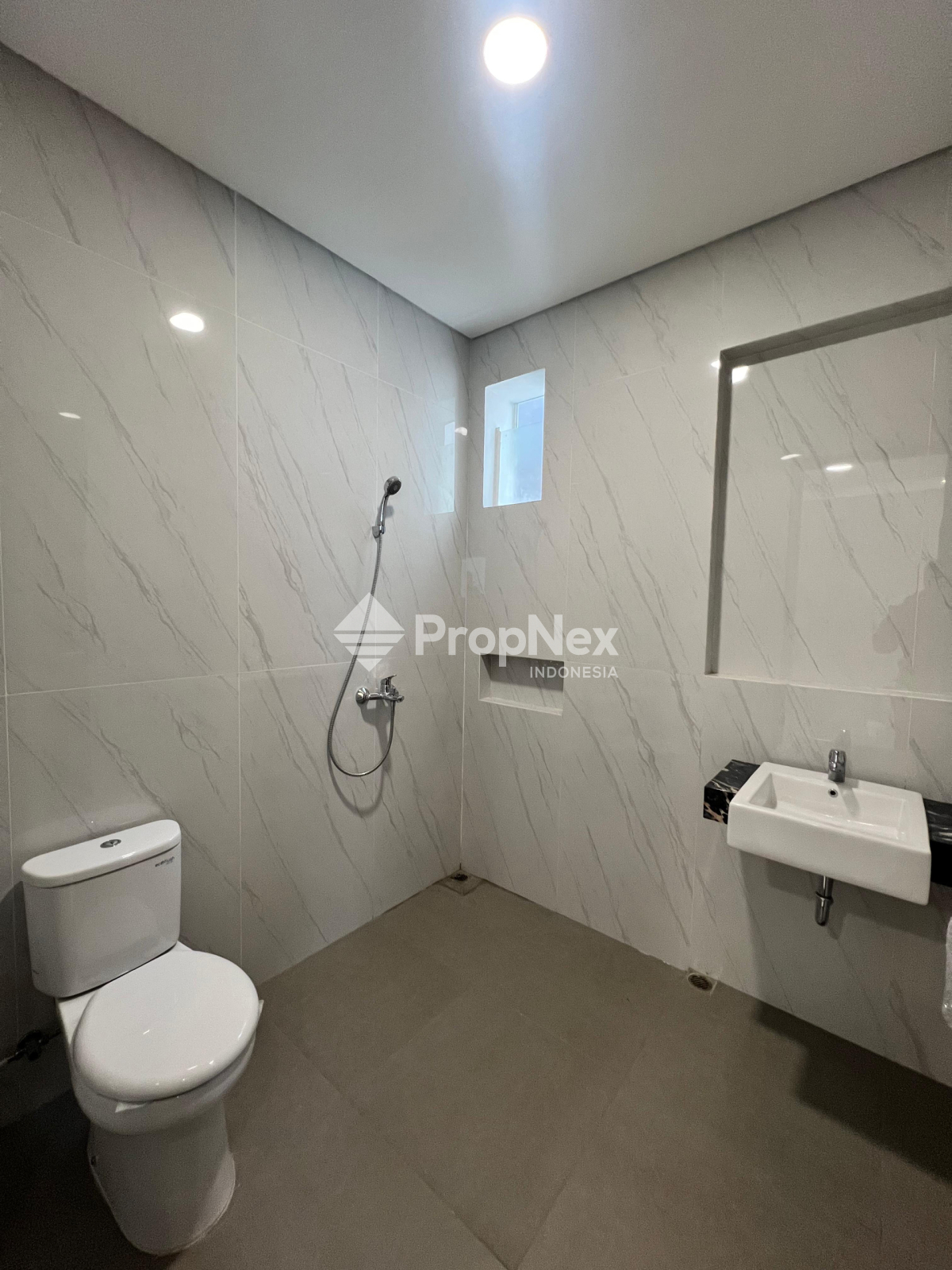 DIJUAL RUMAH MOCA VRBANA DIAN ISTANA SEMI FURNISH 3KT 2LT DEKAT TOL — foto 10