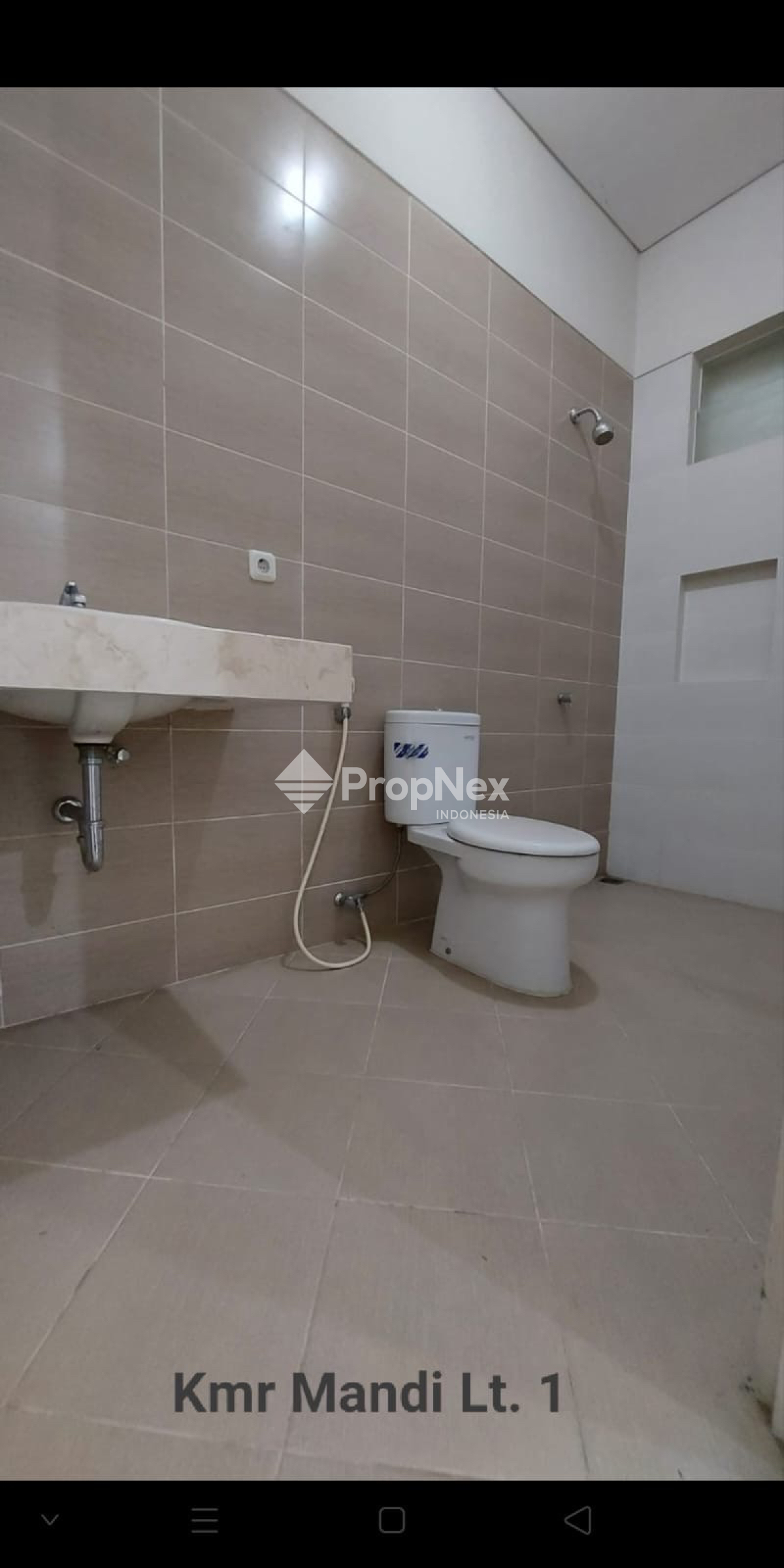DIJUAL RUMAH GREENWICH ROYAL RESIDENCE 2LT 3KT WIYUNG DEKAT TOL PAKUWON — foto 6