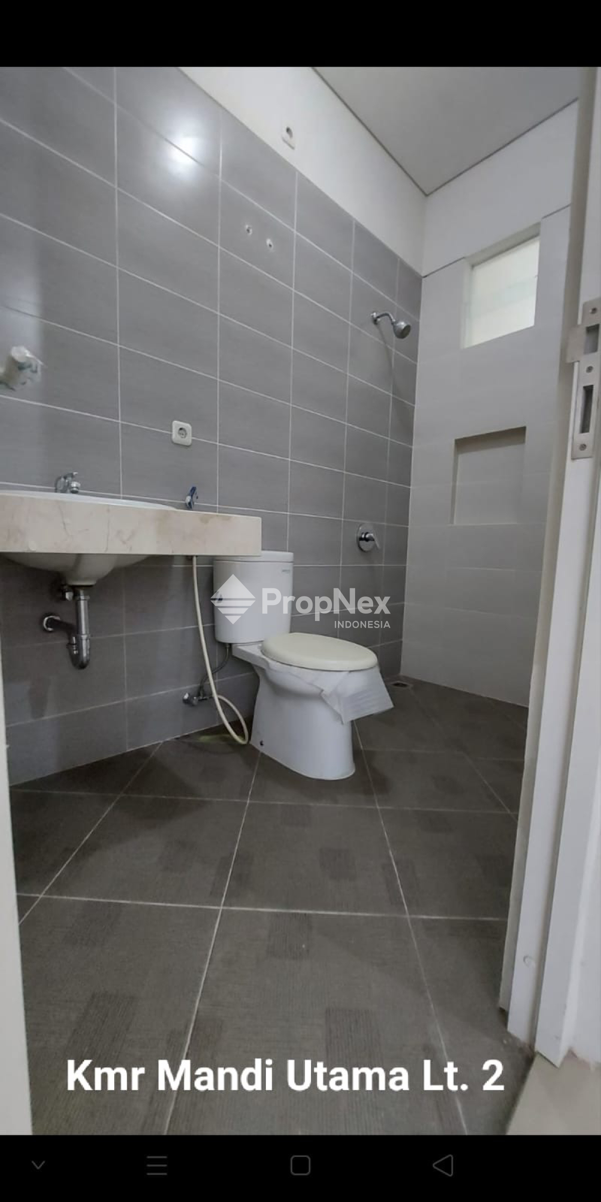 DIJUAL RUMAH GREENWICH ROYAL RESIDENCE 2LT 3KT WIYUNG DEKAT TOL PAKUWON — foto 8