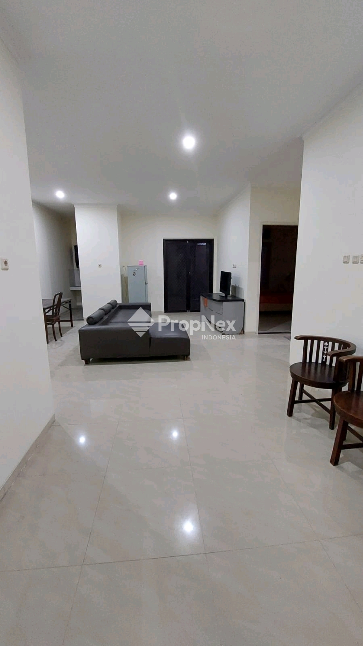 DISEWAKAN RUMAH DI PURIMAS FURNISHED SURABAYA TIMUR