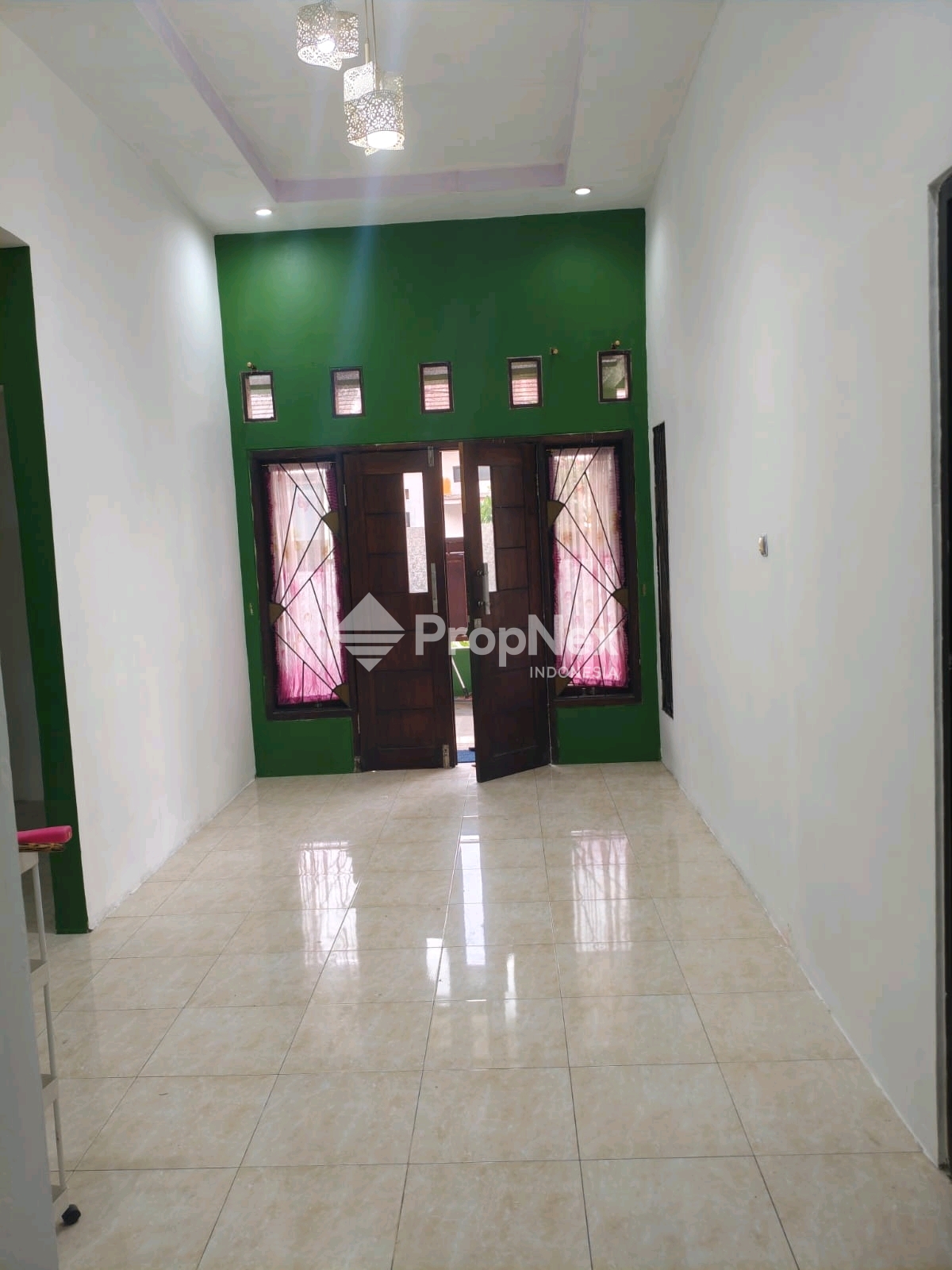 DISEWAKAN RUMAH DI PARK ROYAL REGENCY BUDURAN SIDOARJO — foto 8