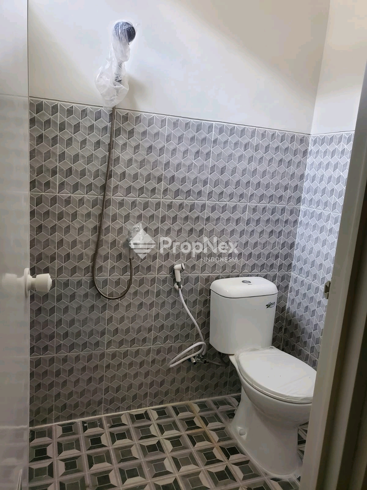 PERUMAHAN ALANA TAMBAK CEMANDI — foto 2