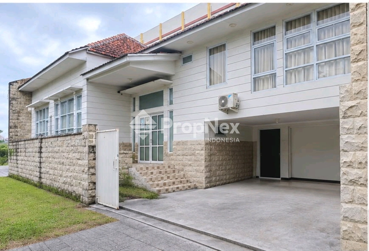 RUMAH WIYUNG PERMAI