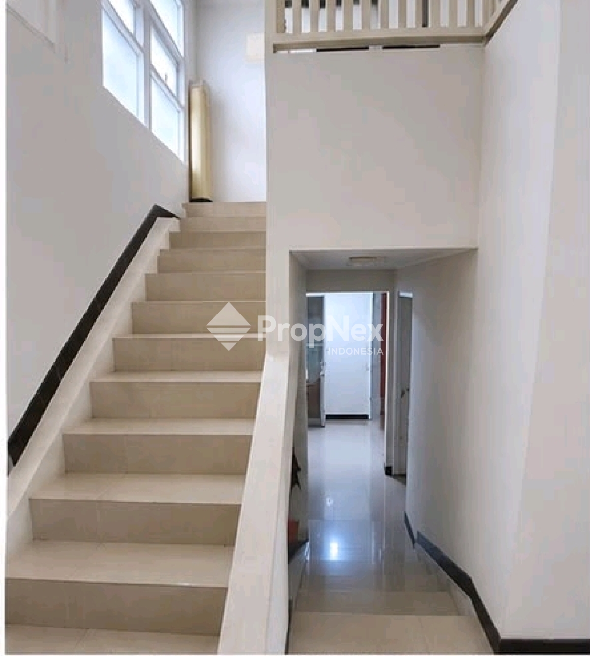 RUMAH WIYUNG PERMAI — foto 5