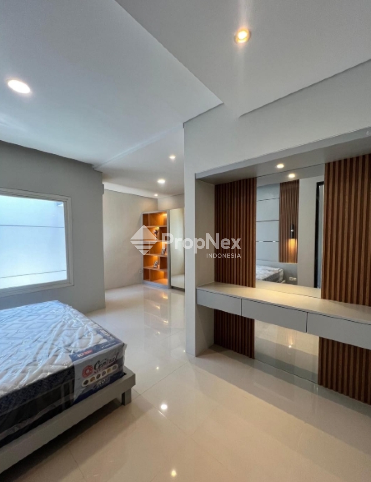 Rumah New Minimalis 2 Lt Mocca Vrbana Dian Istana  Surabaya Barat — foto 8