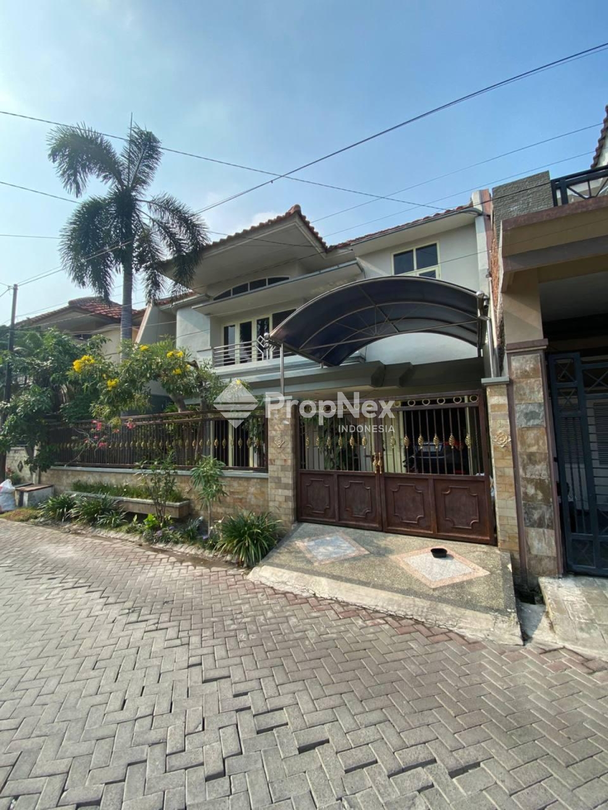 Rumah 2 Lantai Bagus Furnished SHM di Mulyosari Siap Huni — foto 9