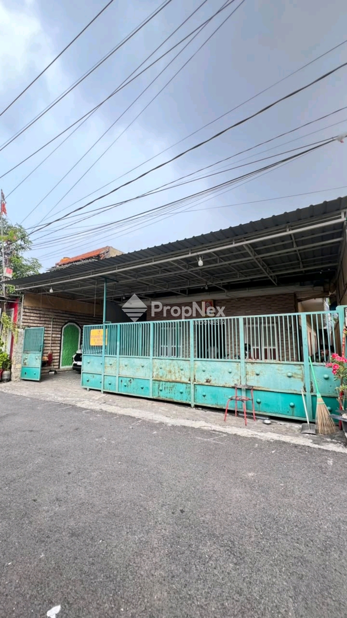 Rumah EX-Kost Strategis Surabaya 337m2 Siap Investasi