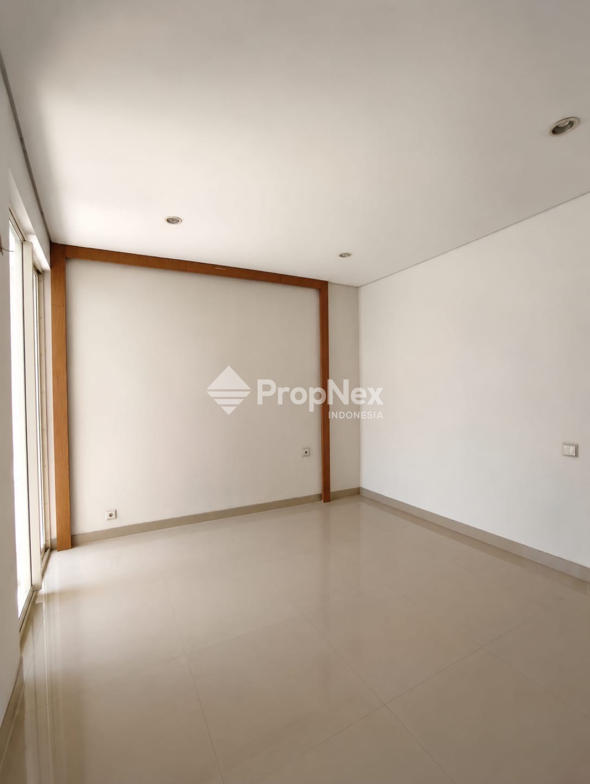 Rumah Surabaya Barat Full Renovasi — foto 11