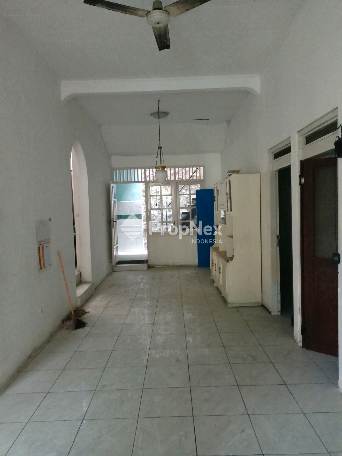 Rumah Lingkungan Bagus Dekat Marina Plaza di Bendul Merisi Dijual — foto 6
