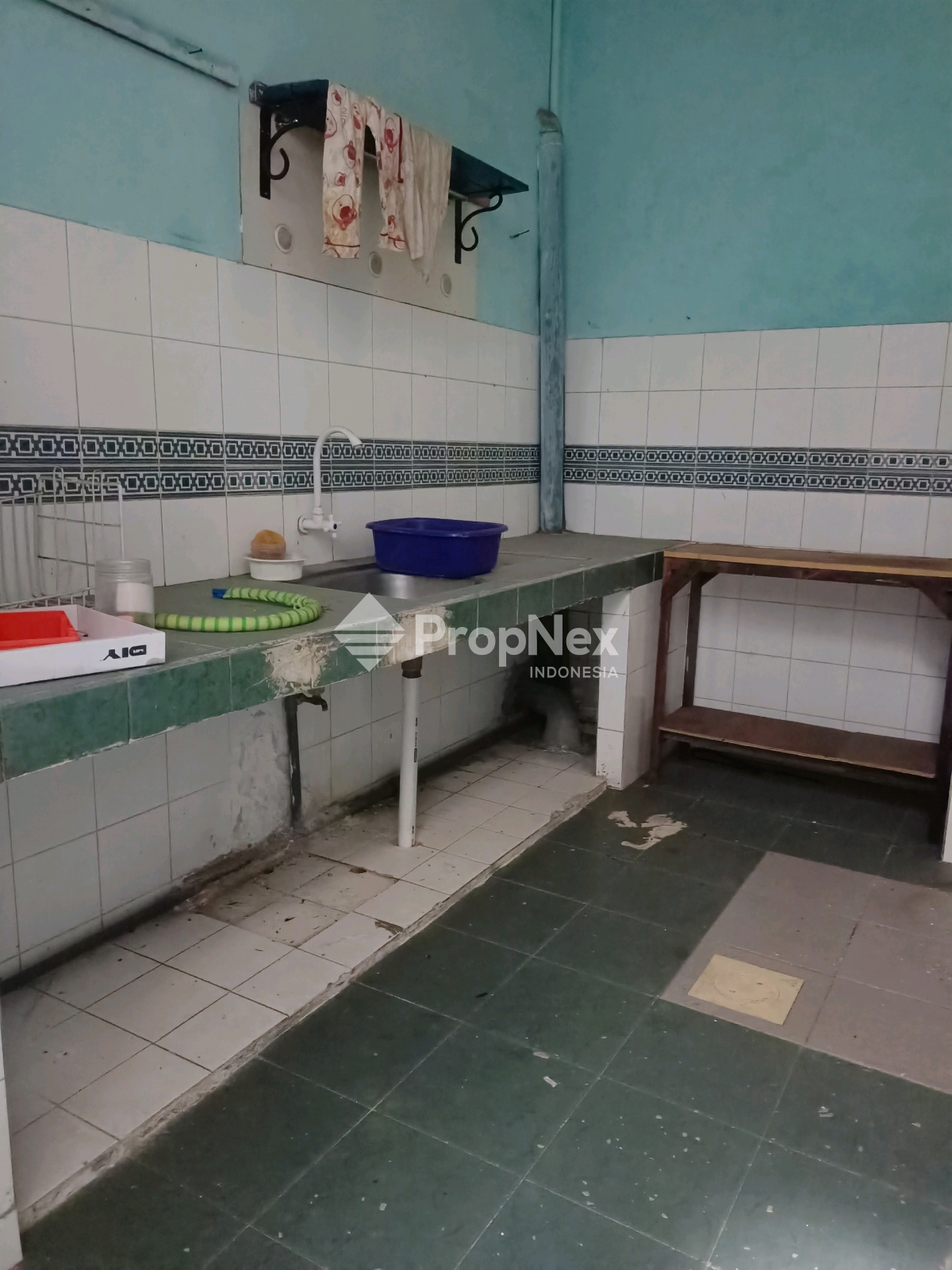 Rumah Lingkungan Bagus Dekat Marina Plaza di Bendul Merisi Dijual — foto 2