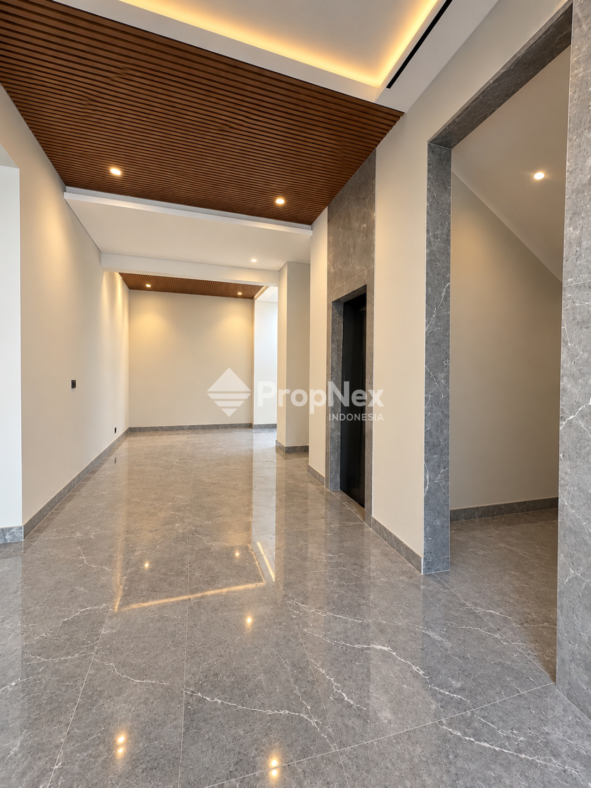 DIJUAL RUMAH EMERALD MANSION CITRALAND 5KT 3LT MODERN TROPIS BARU GRES — foto 2