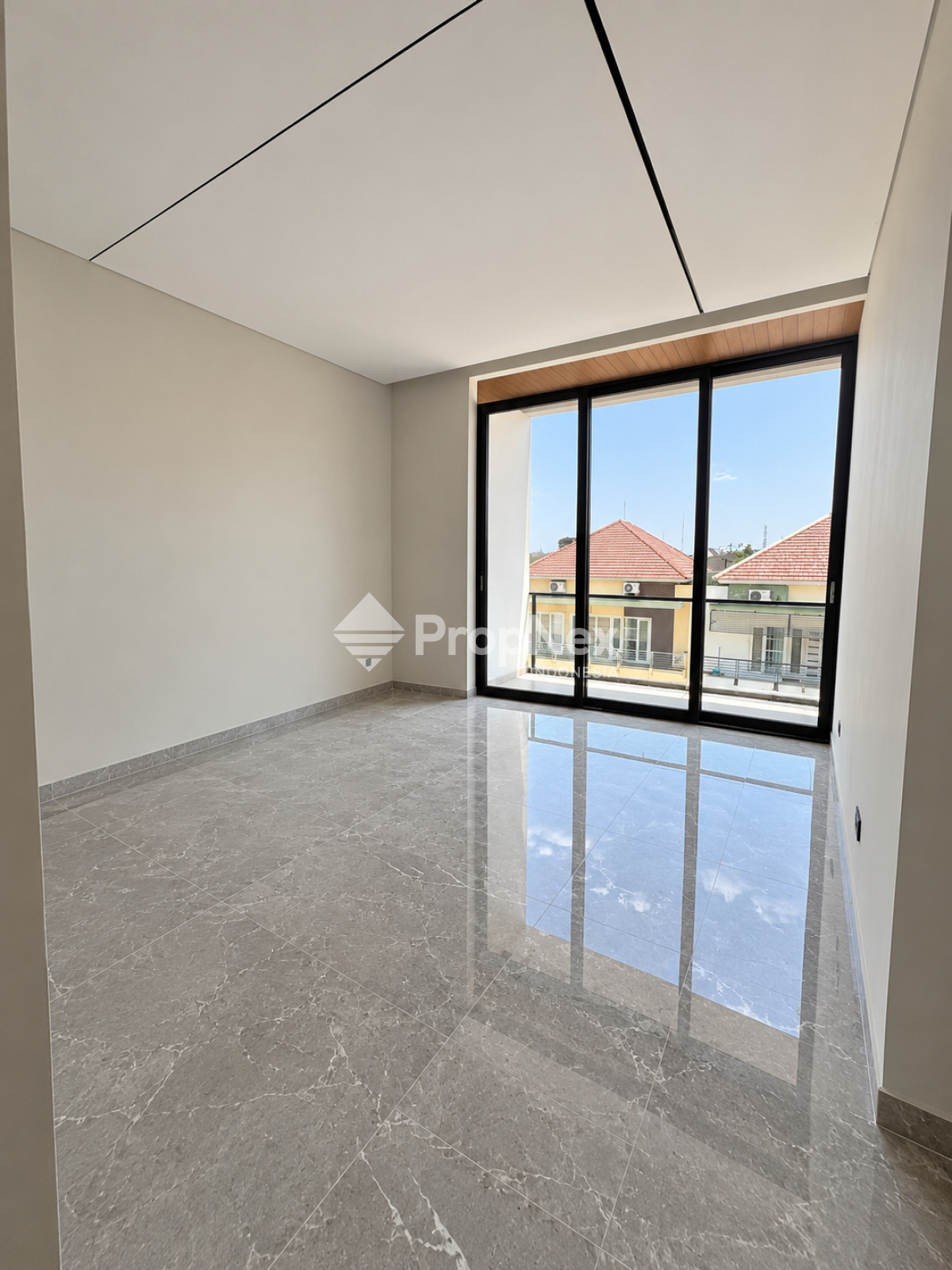 DIJUAL RUMAH EMERALD MANSION CITRALAND 5KT 3LT MODERN TROPIS BARU GRES — foto 4