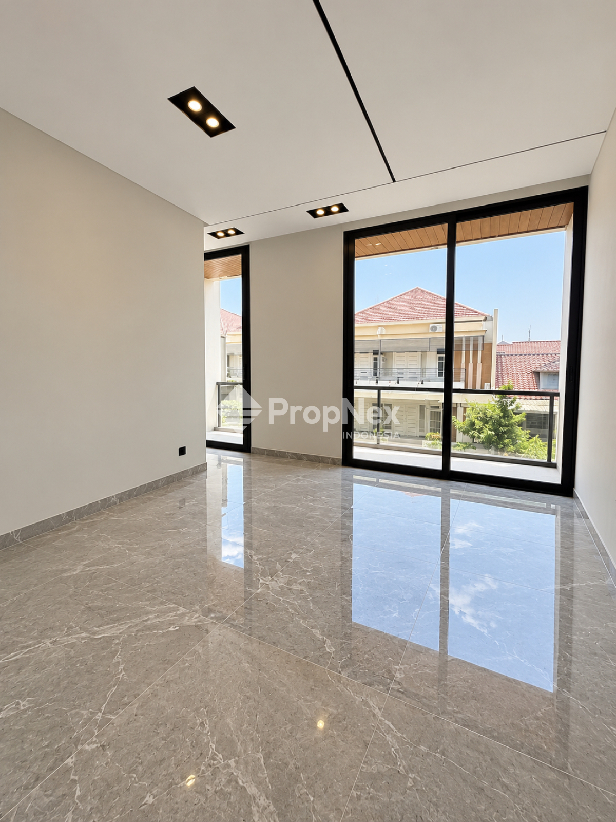 DIJUAL RUMAH EMERALD MANSION CITRALAND 5KT 3LT MODERN TROPIS BARU GRES — foto 9