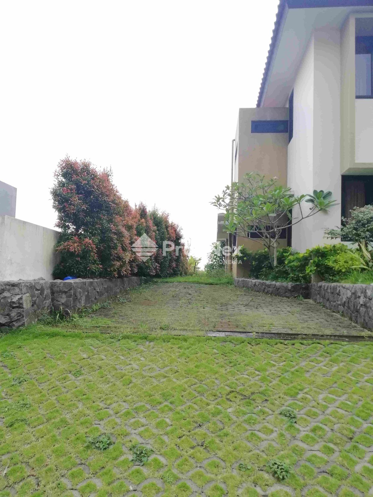RUMAH VILLA TAMAN DAYU — foto 2