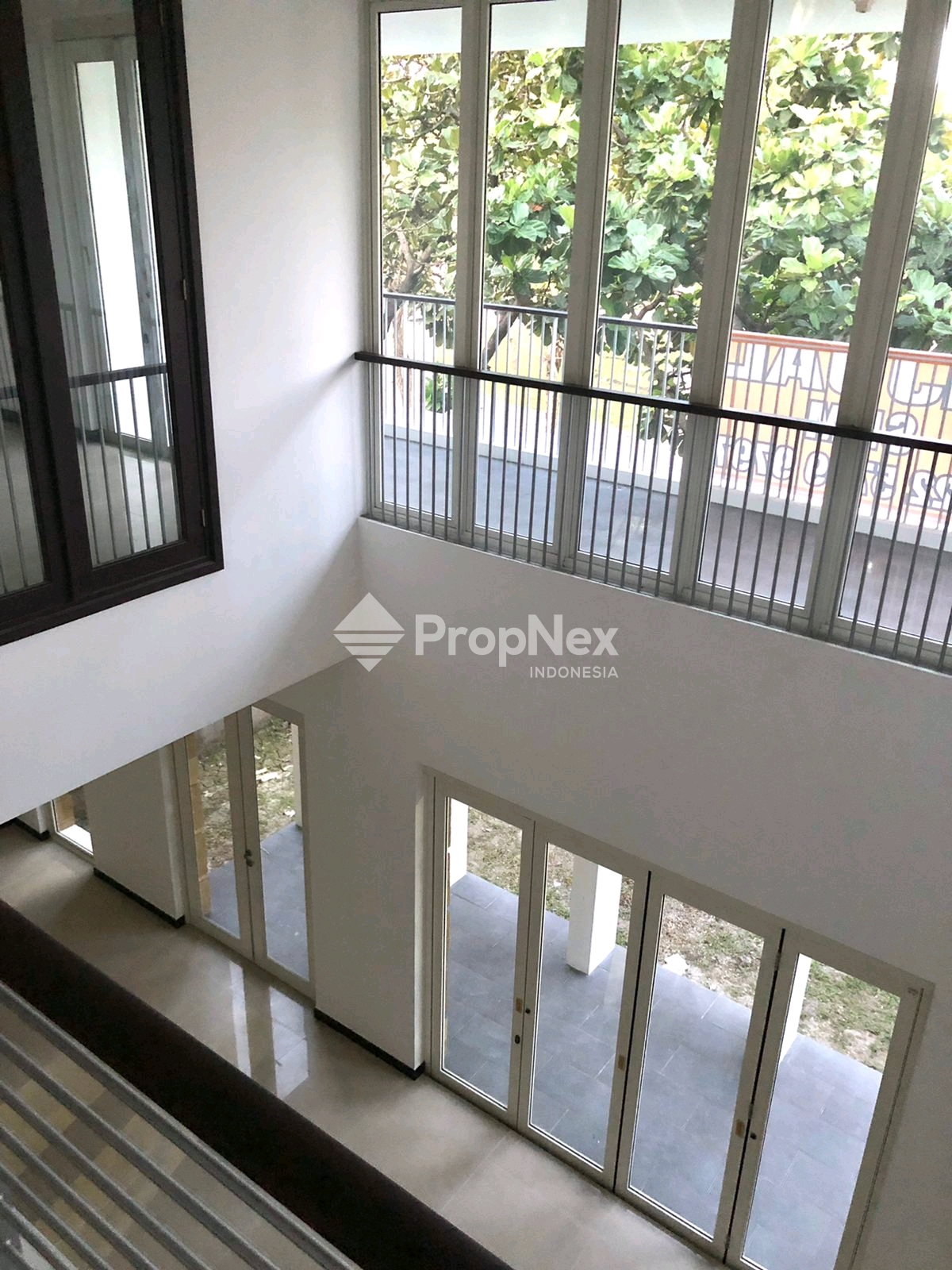 Butuh Jual Cepat Rumah Diamond Hill Citraland — foto 2