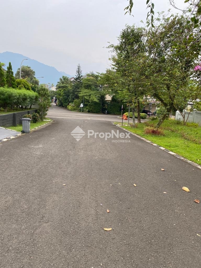 Rumah Strategis La Vanoise Sentul — foto 8