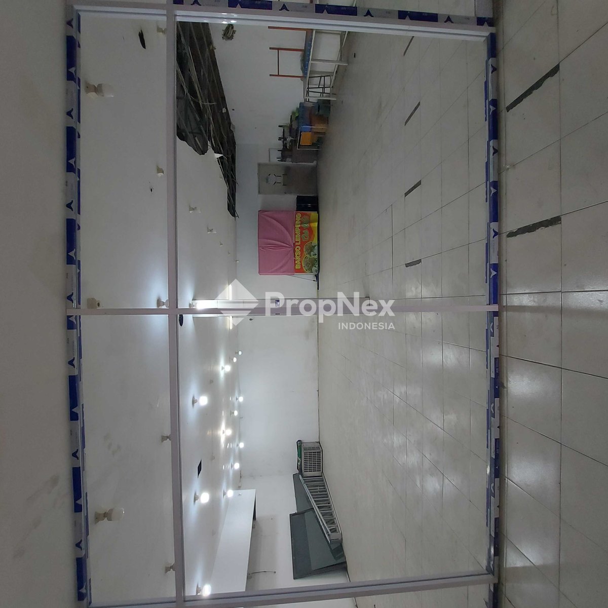 Batu Mulia Driyorejo Gresik area padat penduduk — foto 4