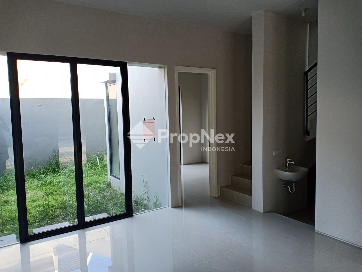 Rumah Grand Sunrise Ada 2 unit jejer — foto 3