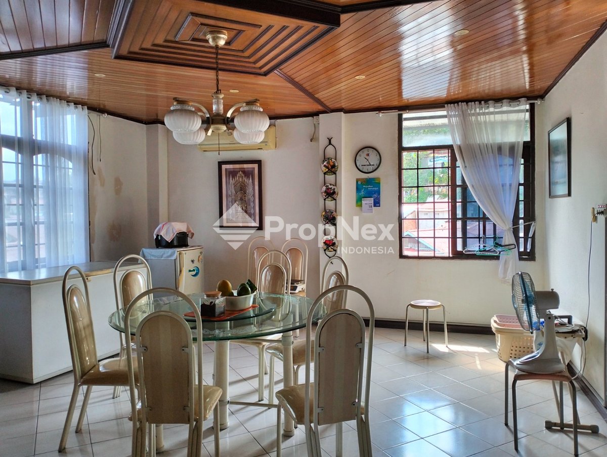 Ruko Showroom Komersial Lokasi Prime Balikpapan Kota — foto 5