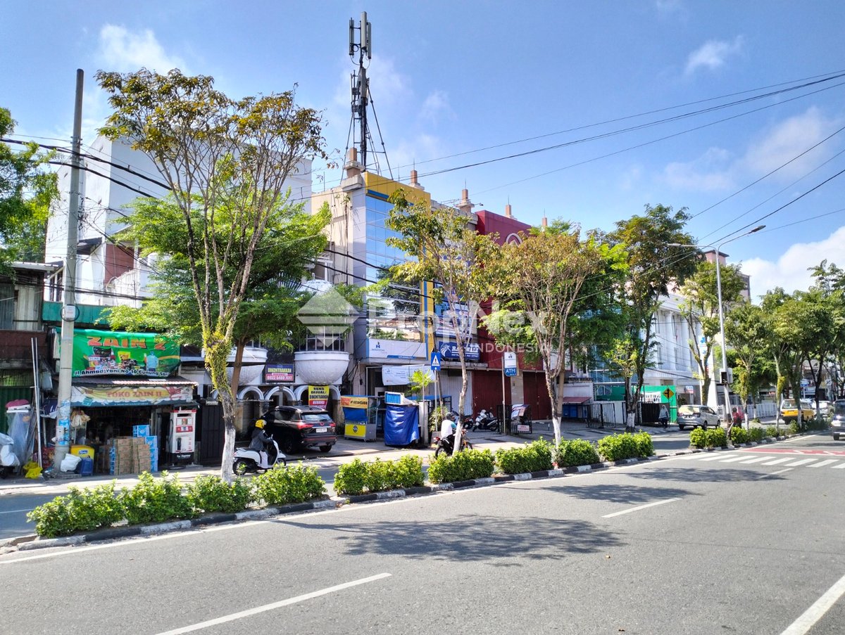 Ruko Showroom Komersial Lokasi Prime Balikpapan Kota — foto 7