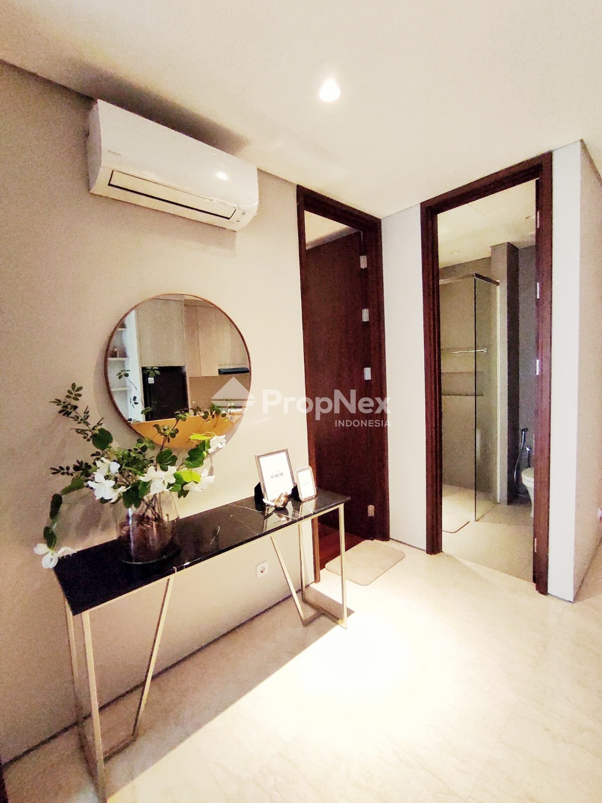 APARTEMENT THE ROSEBAY GRAHA FAMILI — foto 2