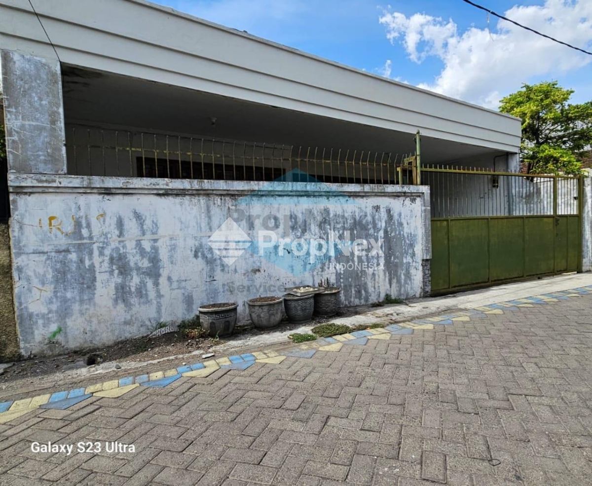 RUMAH JL GERSIKAN TAMBAKSARI