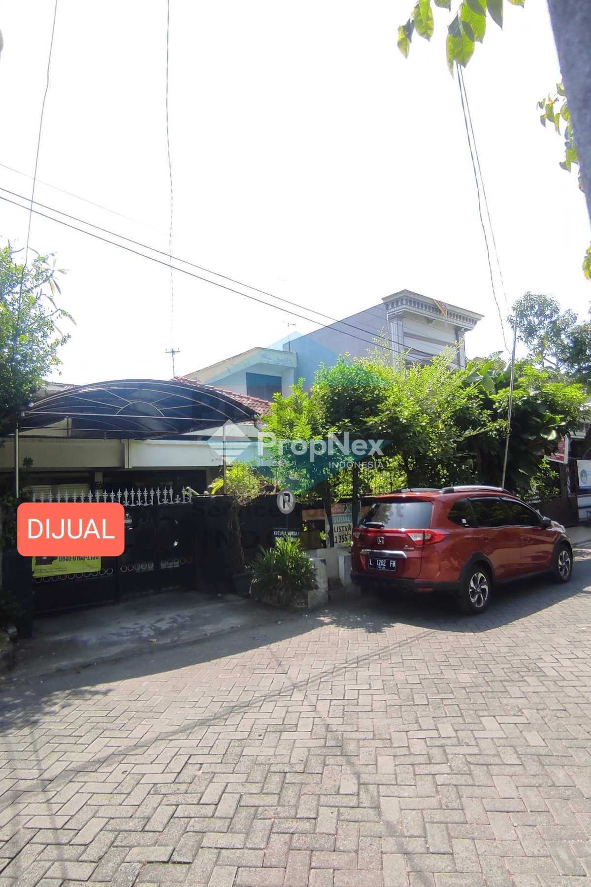 Manyar Rejo, hadap lapangan, Kota Surabaya Timur dekat Rungkut