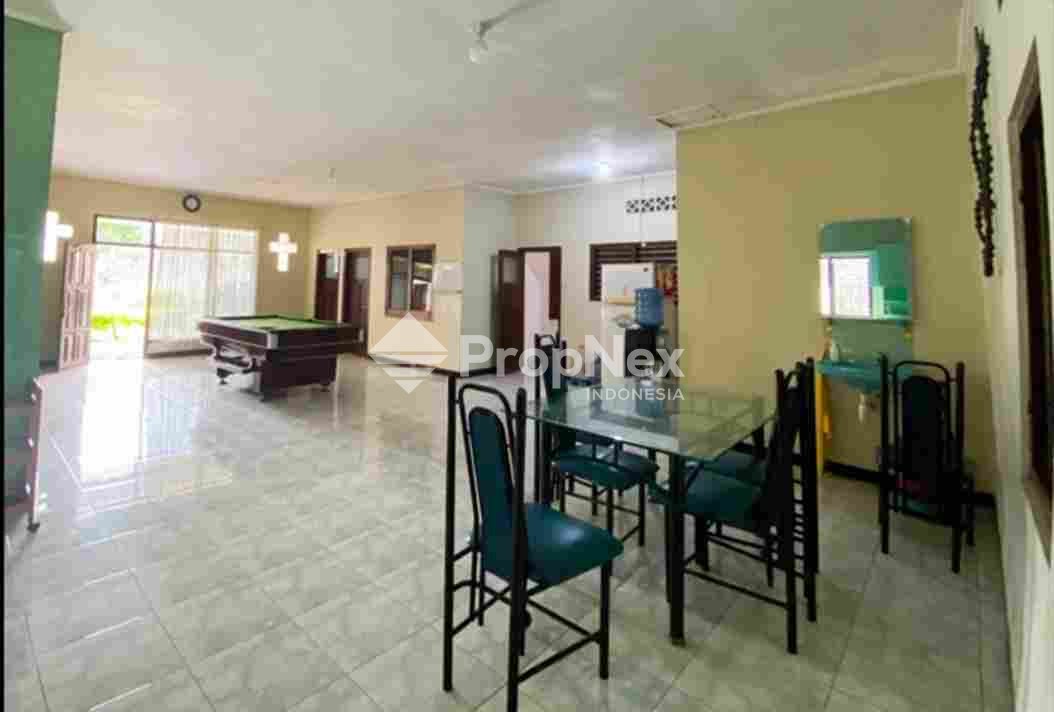 Villa Bagus Terawat Jalan Raya Trunojoyo Batu — foto 3