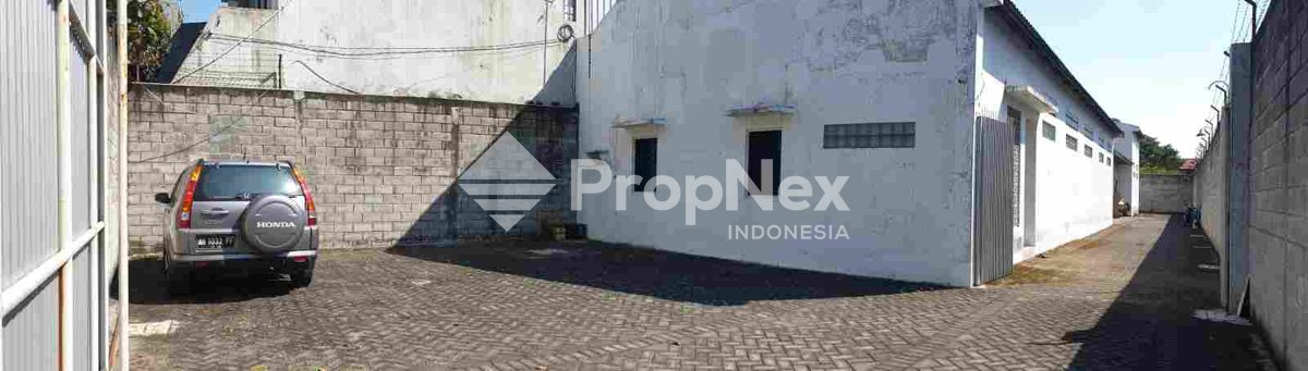 BANGUNAN KOMERSIAL Kuwung Magersari Mojokerto — foto 2