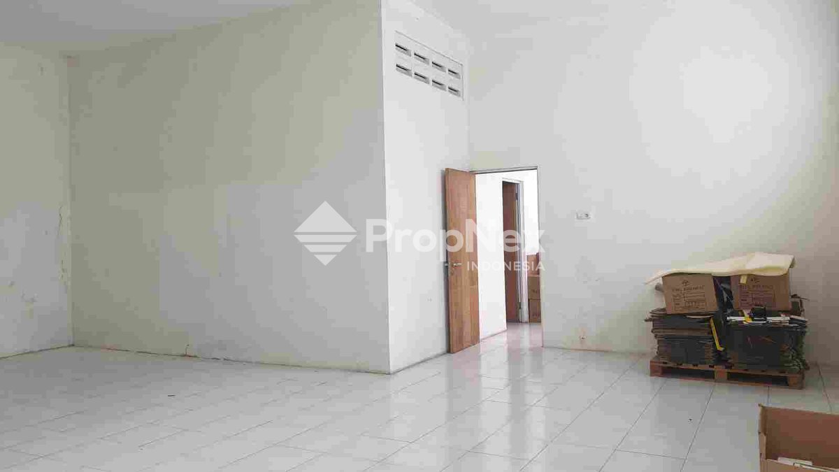 BANGUNAN KOMERSIAL Kuwung Magersari Mojokerto — foto 7