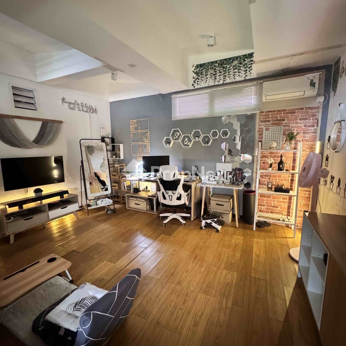 komersil Area jl Ambengan RoW 4 Mbl