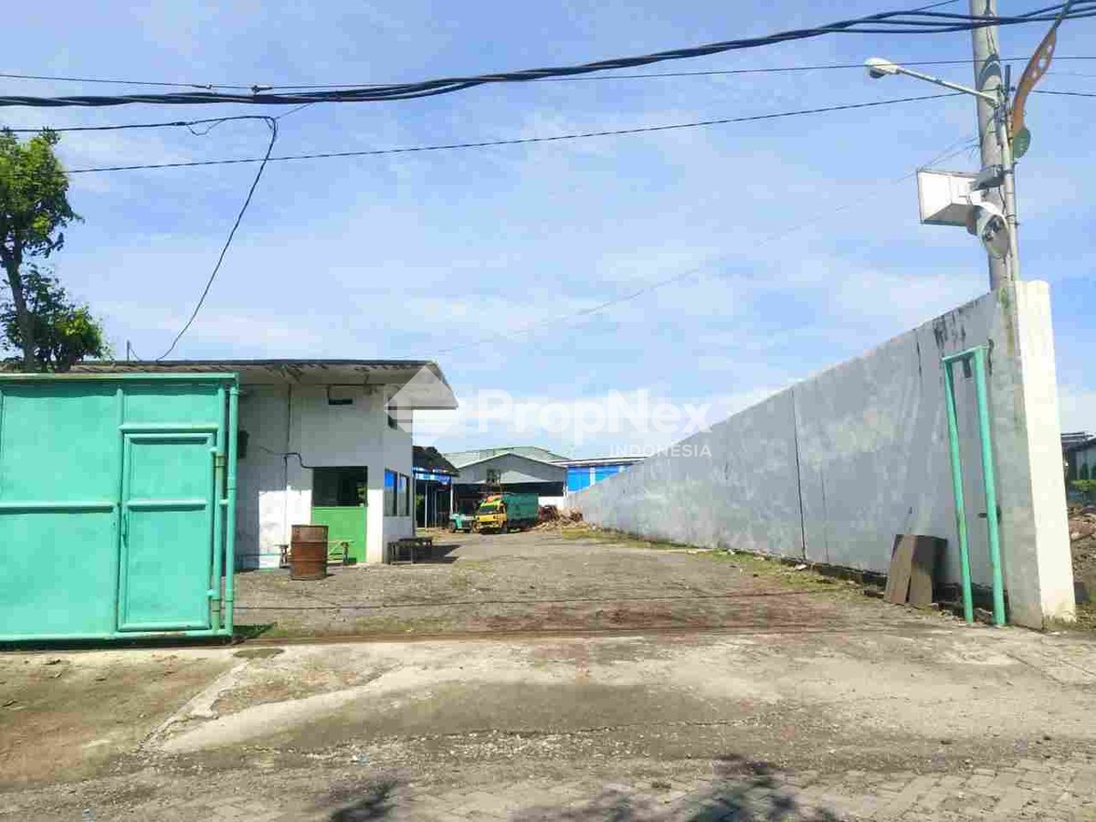 Mayjend Sungkono Pabrik Sawmill Kayu