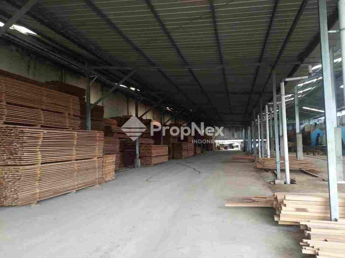 Mayjend Sungkono Pabrik Sawmill Kayu — foto 6