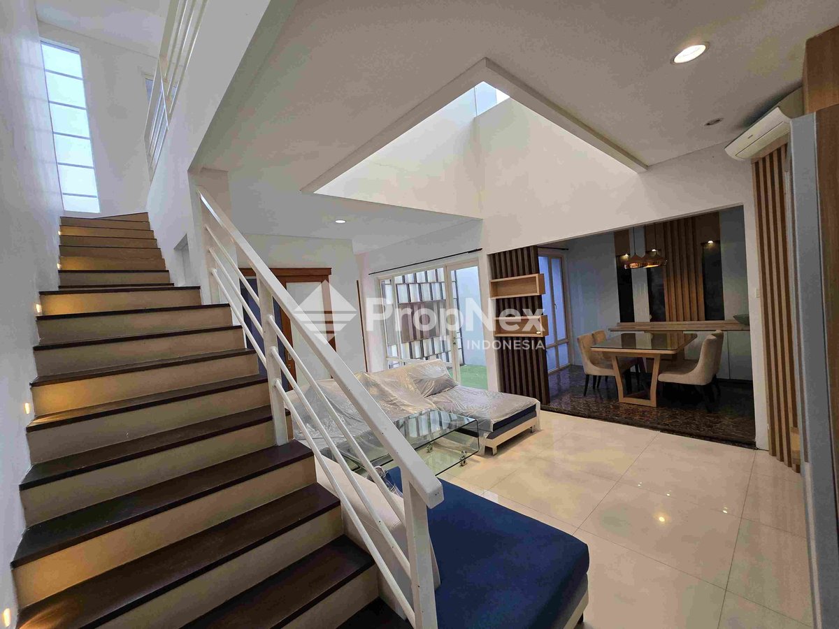 FOREST MANSION WIYUNG FURNISH CANTIK — foto 3