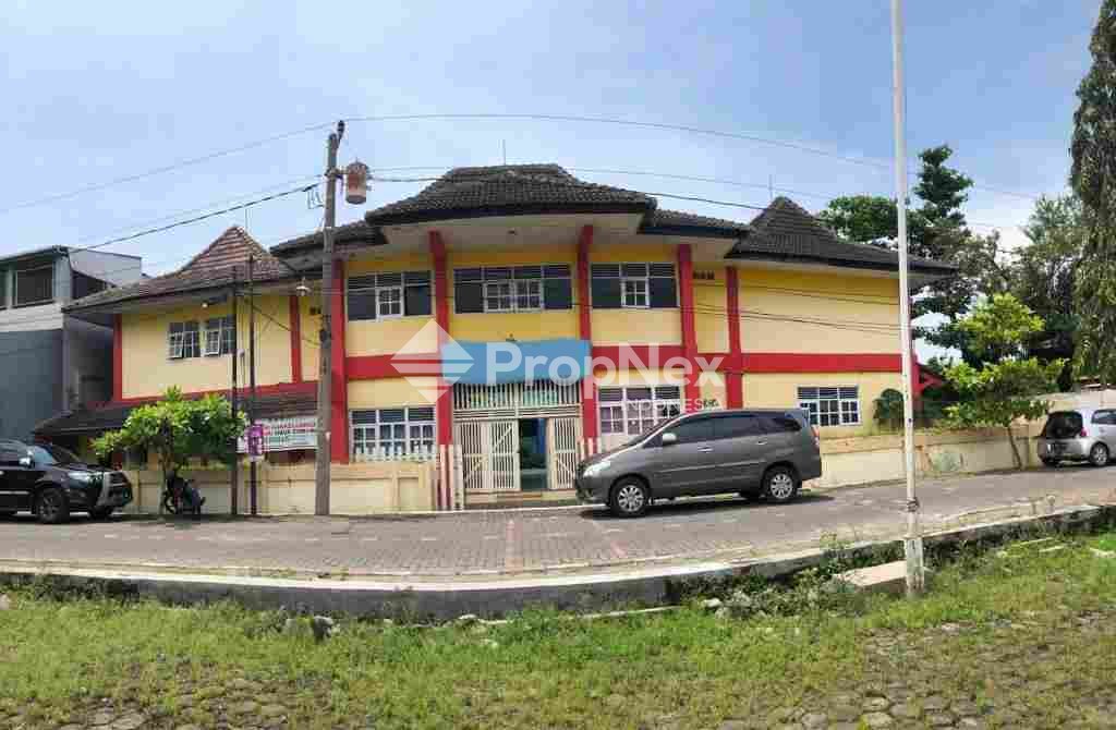 GEDUNG