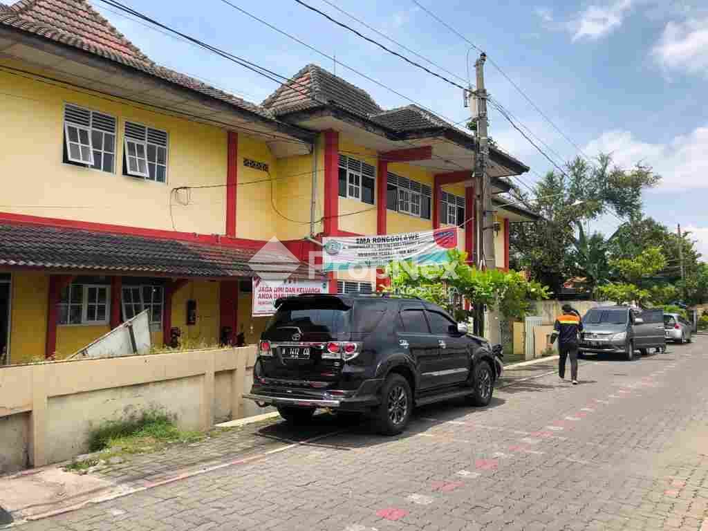 GEDUNG — foto 3