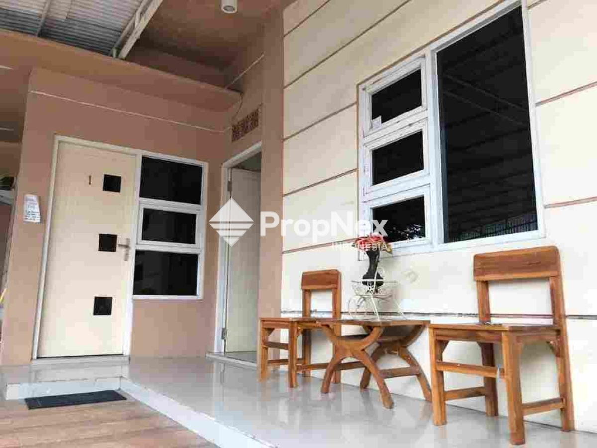 Kos Putri Aktif Full Sebelah UK Petra Sby