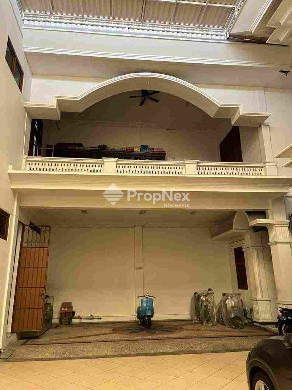 Rumah Tengah Kota Surabaya — foto 4