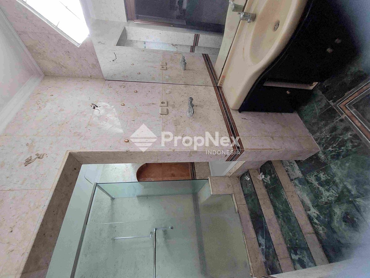 CLASSIC VILA BUKIT MAS DKT PINTU TOL SATELIT DKT DARMO permai — foto 5