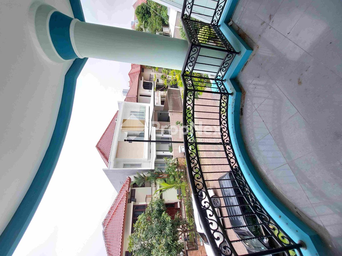 CLASSIC VILA BUKIT MAS DKT PINTU TOL SATELIT DKT DARMO permai — foto 9