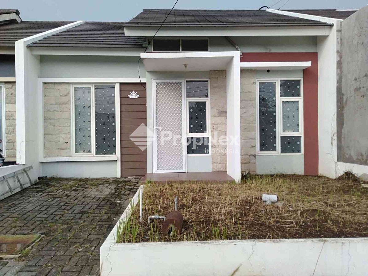Jade Hamlet Menganti