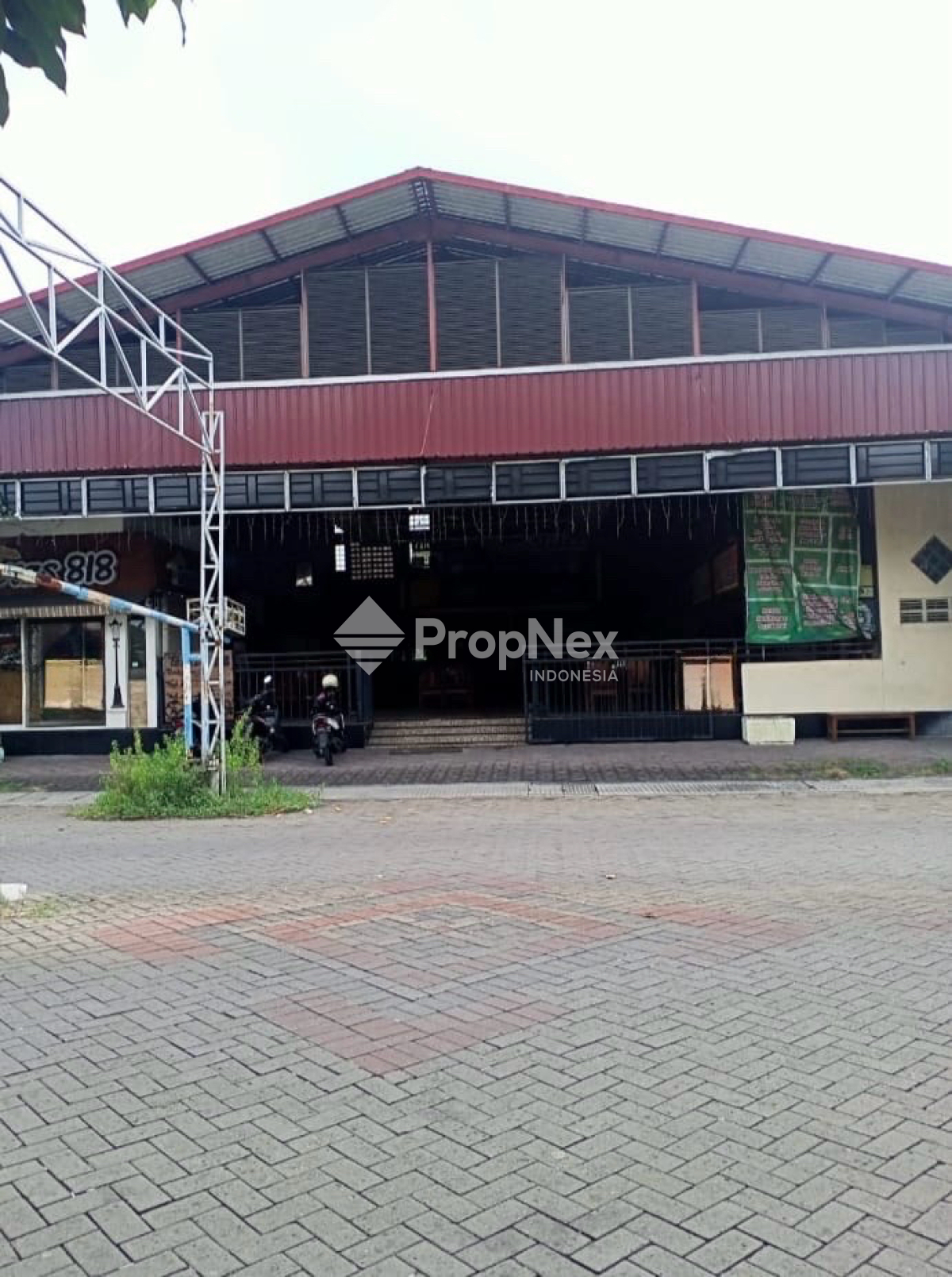 LUAS BANGET HARGANYA MURMER